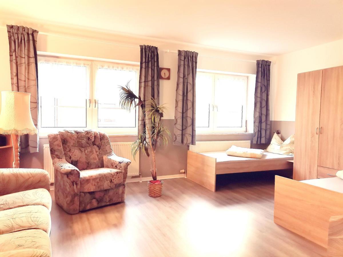 Apartment Boardinghouse *